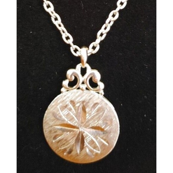 Norse Viking Rune Vegvisir Compass Pendant Necklace Stainless Steel Oval Link Ch - Picture 4 of 5